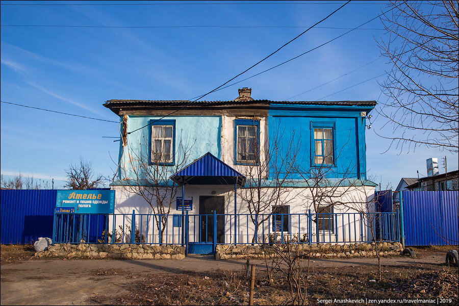 Увидел, в каких домах живут люди в Урюпинске. Это просто мрак