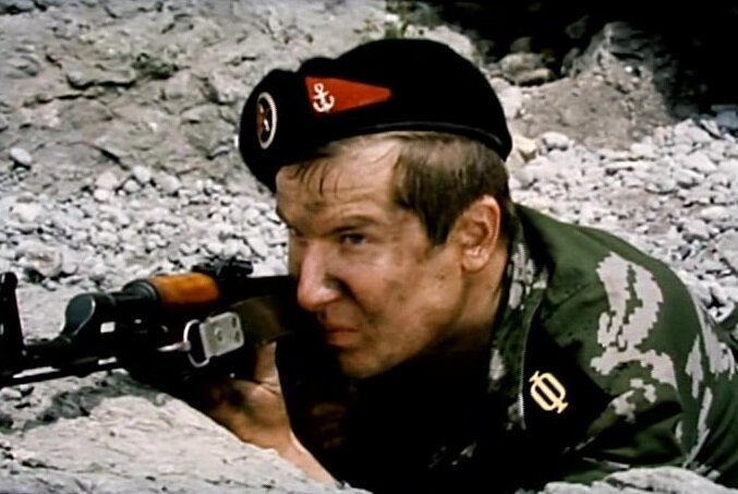 Морпех.Кадр из фильма "Одиночное плавание" 1985 г.
