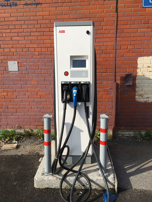 Зарядка Ленэнерго