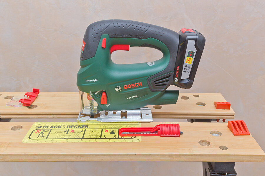 Аккумуляторный лобзик Bosch PST 18 LI. (Источник: фото автора)