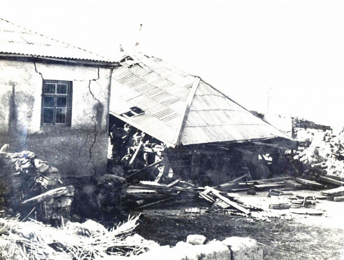 дагестанское землетрясение 1970 года. дагестанское землетрясение 1970 года. дагестанское землетрясение 1970 года. землетрясение в дагестане 1970. землетрясение в буйнакске в 1970.