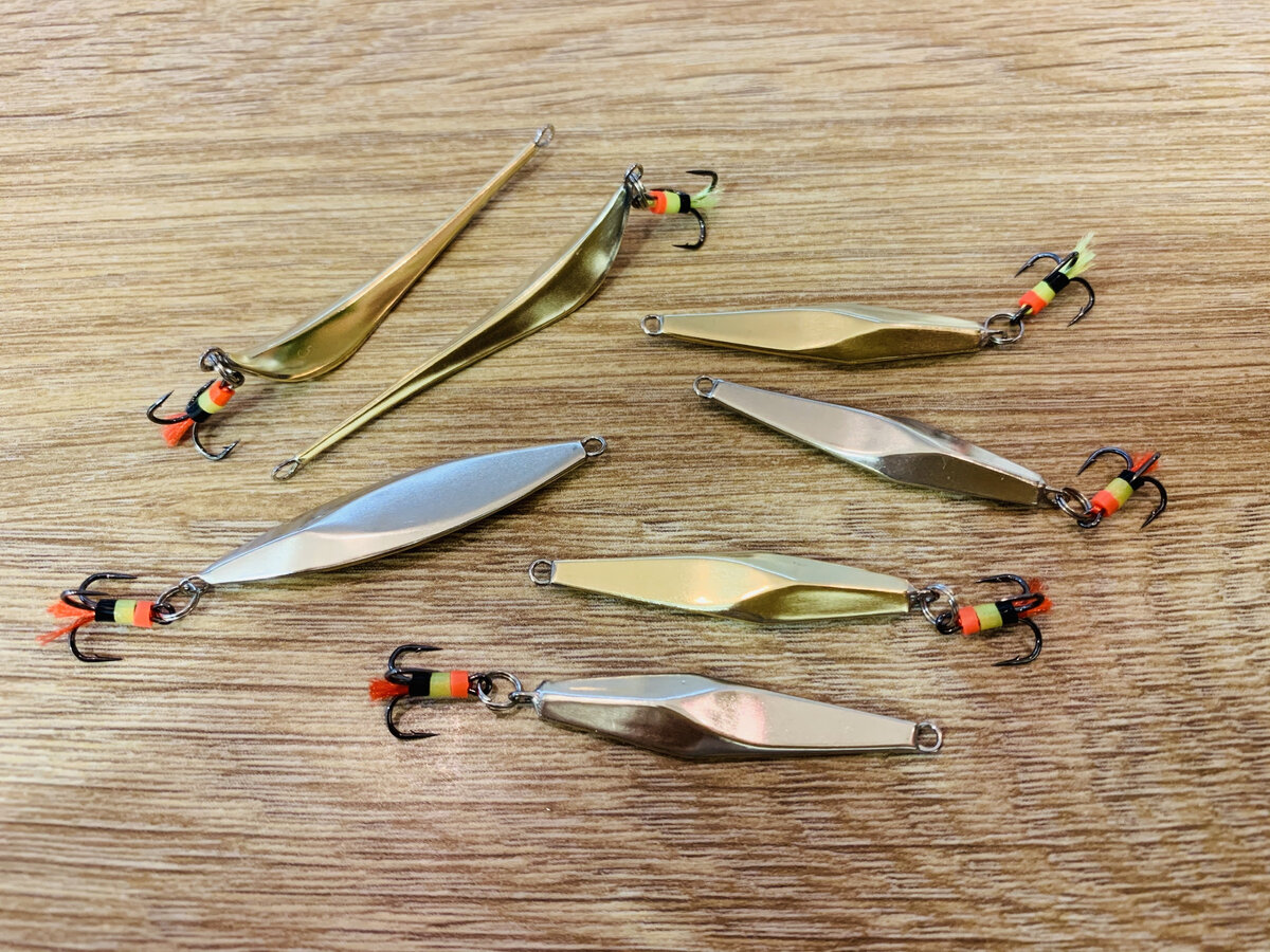 Зимние блесна своими руками. Зимние блесна своими руками. Блесна алтынка зимняя. Зимние блесна своими руками. Блесна снеток на окуня.