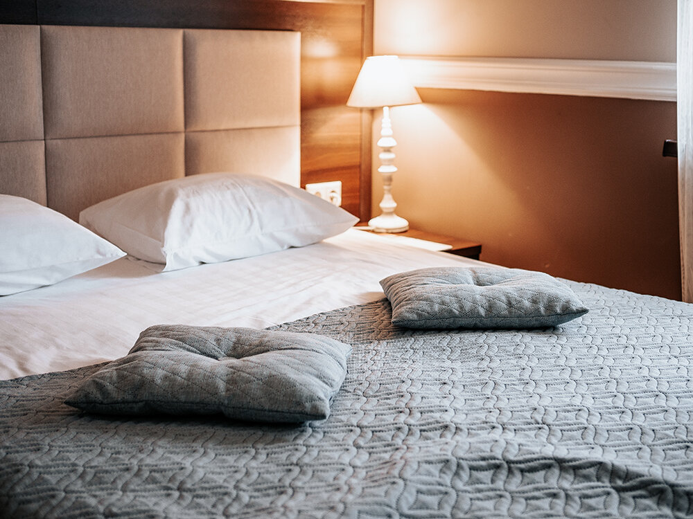 Veliy Hotel Suzdal - интерьер номера // Листайте галерею ->