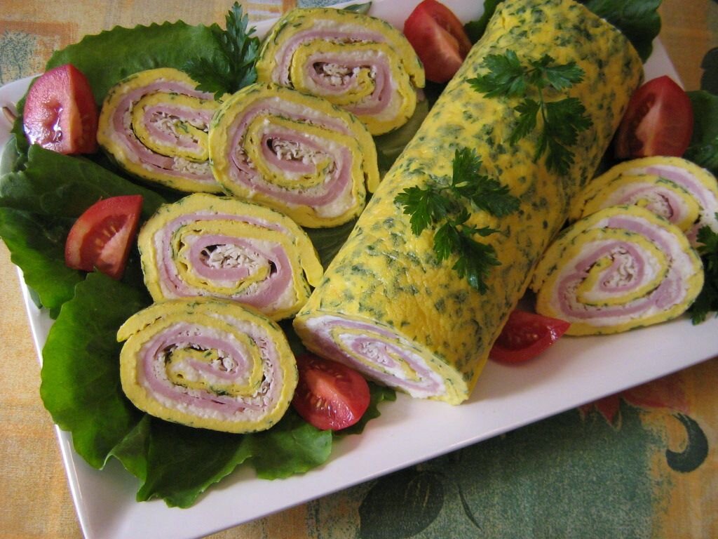 Яично сырный рулет