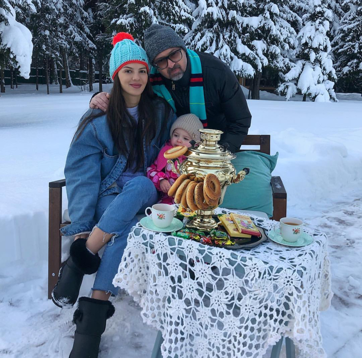 Алексей Рыжов с супругой и дочкой