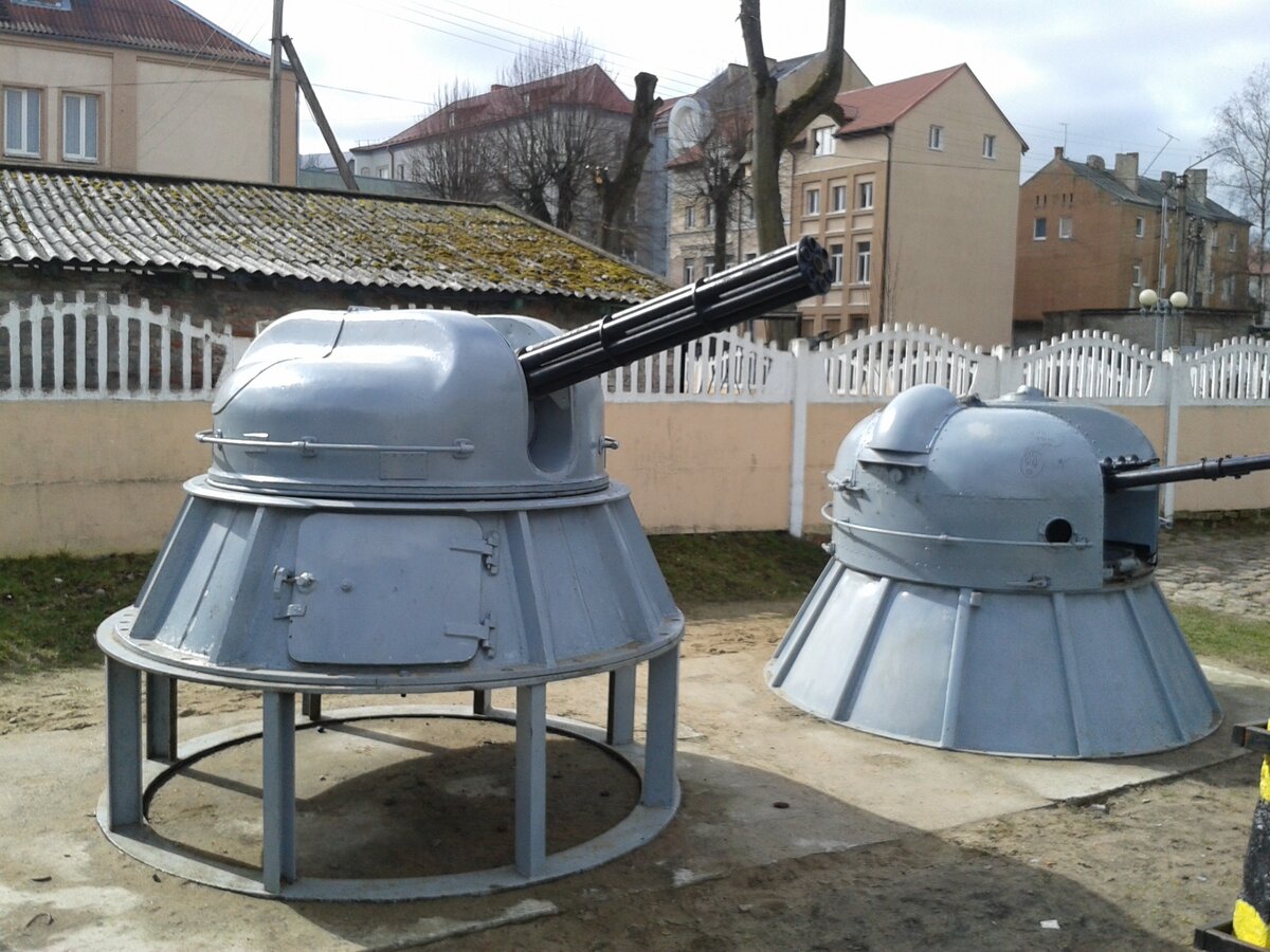 Артиллерийская установка АК-306. Такие установки стояли на кораблях малого водоизмещения. Фото из личного архива.