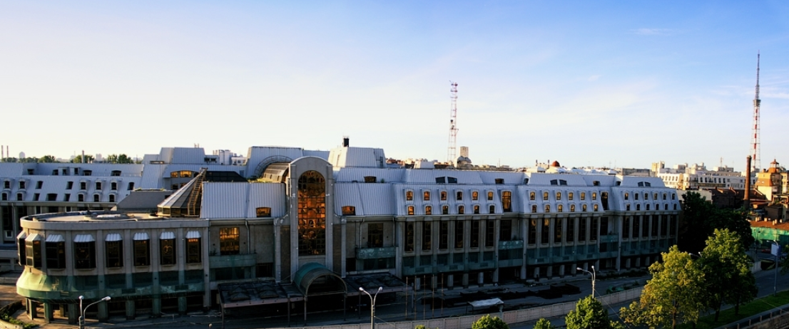 Автор фотографии Santroofs