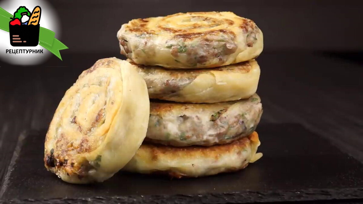 От коронавируса не поможет, зато вкусно. Жаренные пирожки с фаршем - буреки, приготовил - очень понравилось