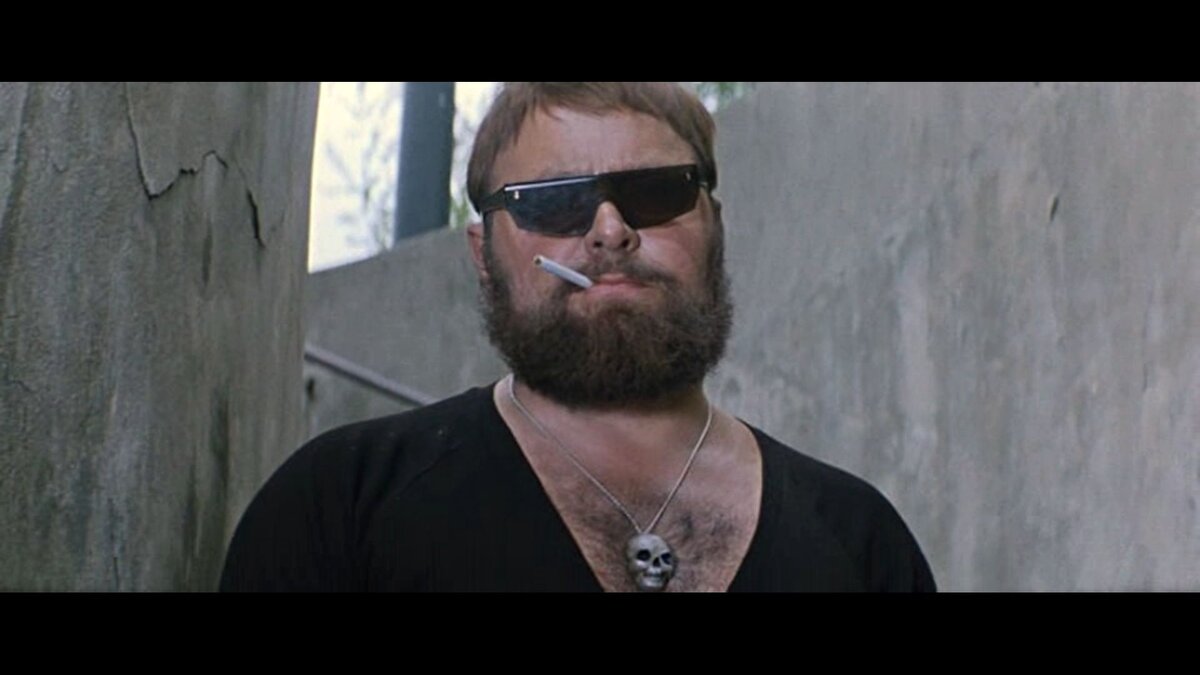 Кадр из фильма "Бриллиантовая рука"