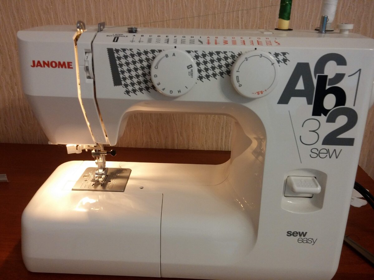 Швейная машина Janome sew easy 
