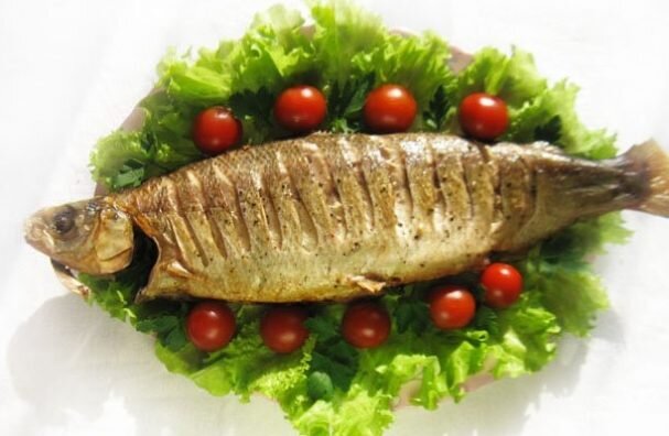 Муксун фаршированный грибами и орехами