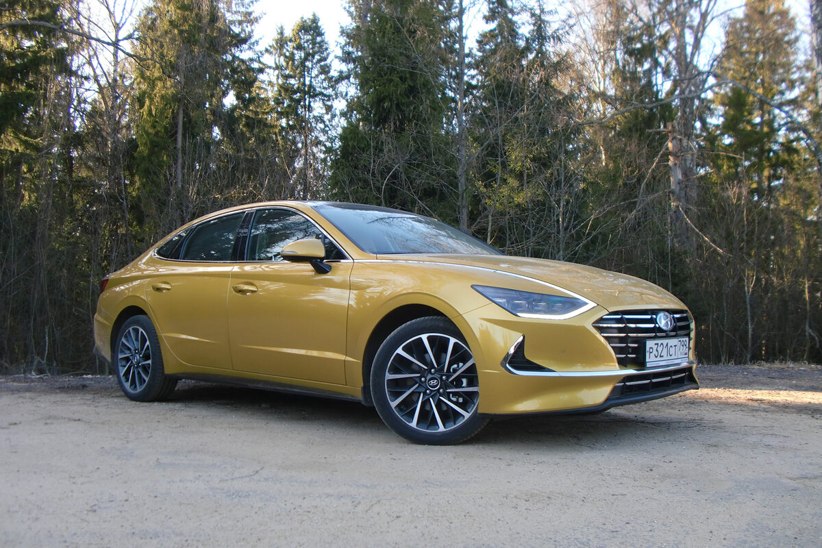 Hyundai Sonata 2.5. Фото CarExpert.ru