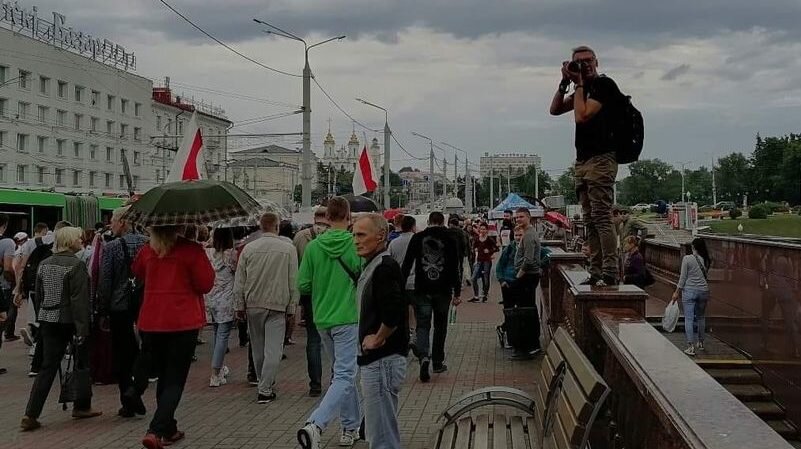Работает Дмитрий Казакевич. Фото Елены Степановой