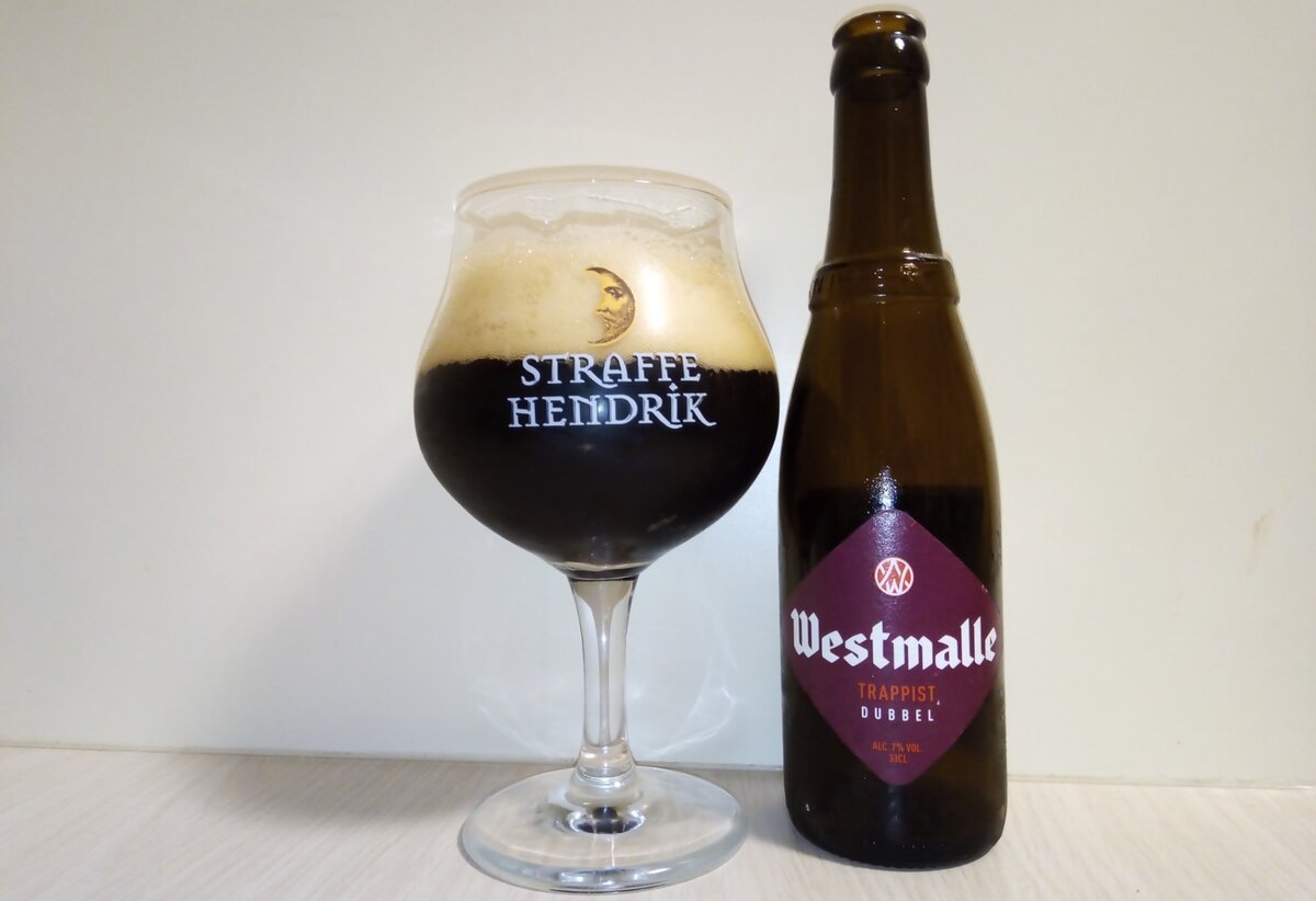 Траппист ул радищева 36 меню. Westmalle Trappist Dubbel. Бокал Westmalle Trappist. Вестмалле Траппист дюбель. Westmalle пивоварня.