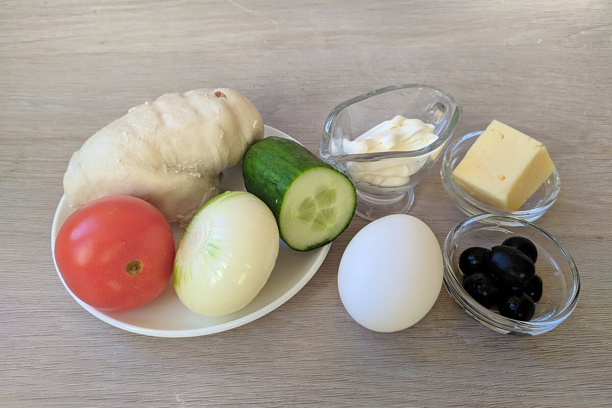 Ингредиенты для приготовления салата «Арбузная долька»