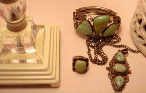 Комплект с бирюзой, подарок моей бабушки. Фото: Женщина после 50