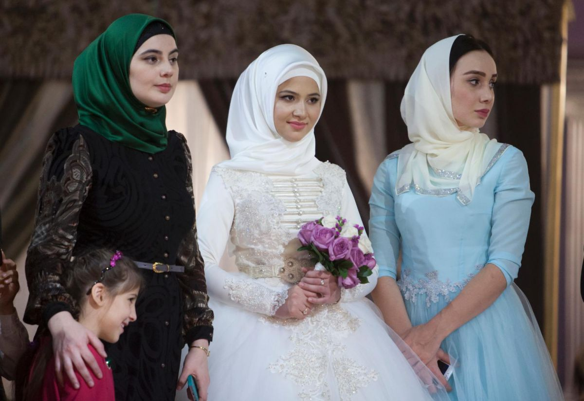 Чукхе невеста Ингушетия. Чеченская свадьба. Свадьба в Чечне. Красивая Чеченская свадьба.