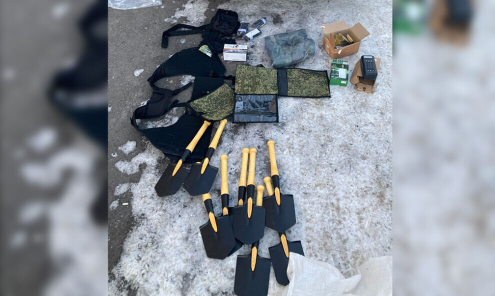    Своих не бросаем: для мобилизованных из ЯНАО купили теплые берцы, саперные лопатки и конфеты