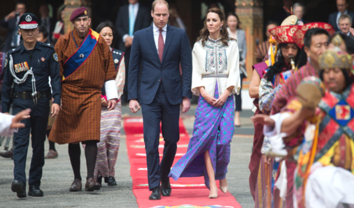 На празднике