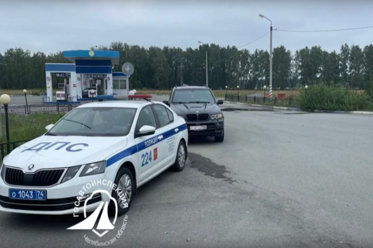    BMW забрали у водителя на дороге под Челябинском за штрафы на 175 тысяч
