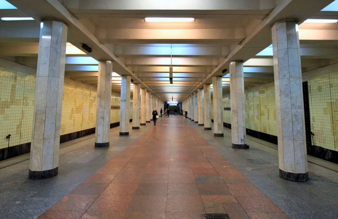 Станцию «Коломенская» открыли 11 августа 1969 года на участке «Автозаводская» - «Каховская».-9