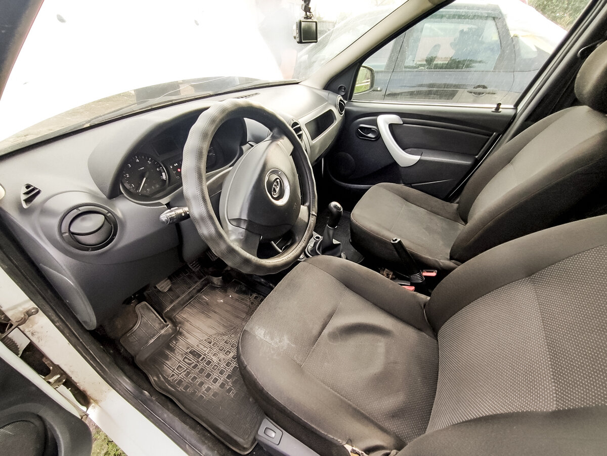 Мотор надежный, расход всего 6 л, кузов в оцинковке, багажник 700 ...