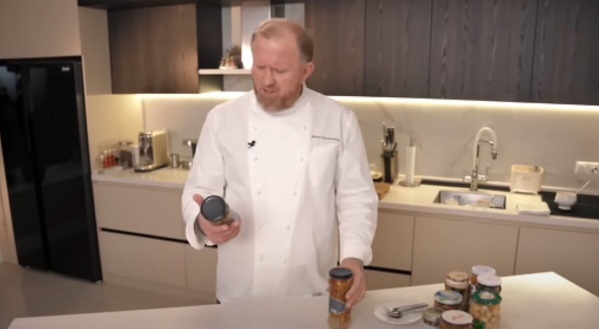 Шеф Ивлев готов протестировать любые продукты за вас. Скрин с Ютуб-канала