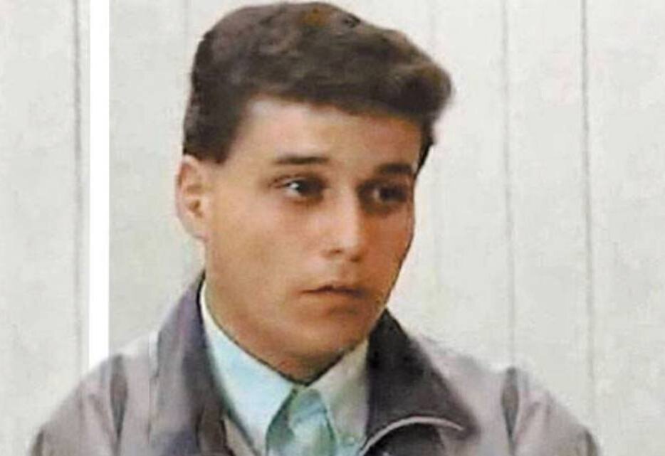 Роман Емельянцев