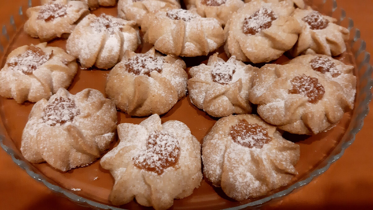 Как приготовить идеально слоеное печенье курабье: пошаговое руководство