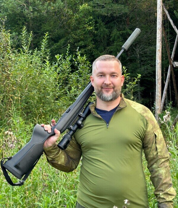 «Это мужские моменты» — Экс-кандидат в президенты Беларуси похвастался убитым медведем — Фото