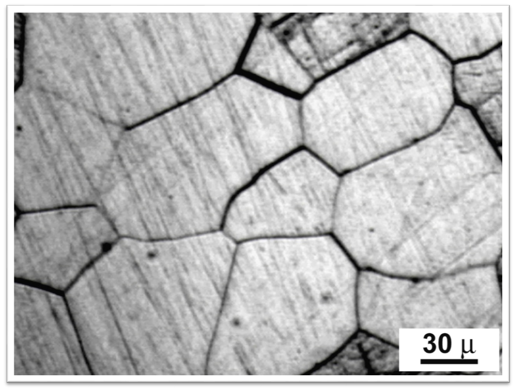 Границы зёрен в металле https://ru.wikipedia.org/wiki/Межзёренная_граница#/media/Файл:CrystalGrain.jpg