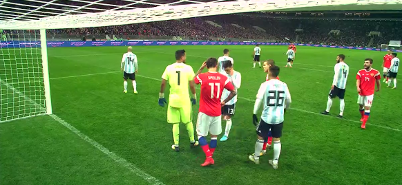 Большую часть матча провели у ворот сборной России.