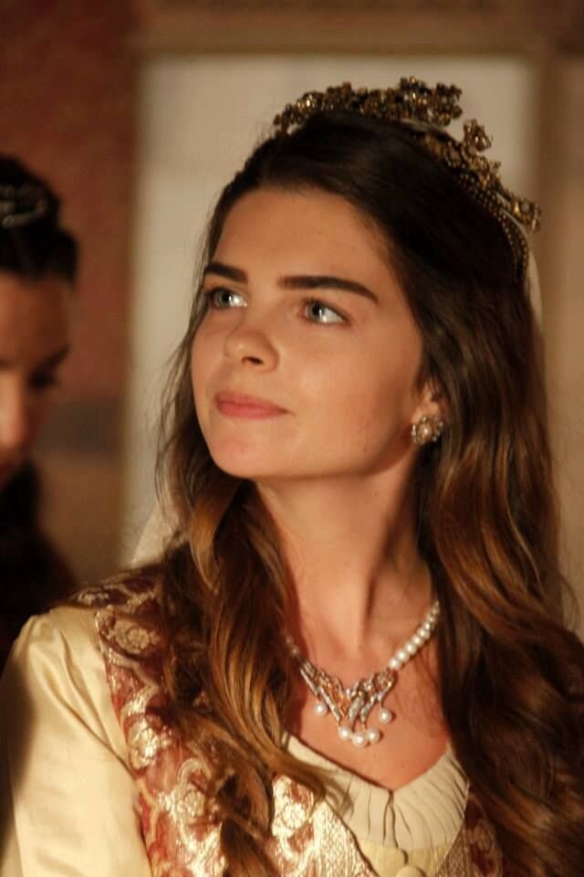Михримах, кадр из сериала "Великолепный Век"