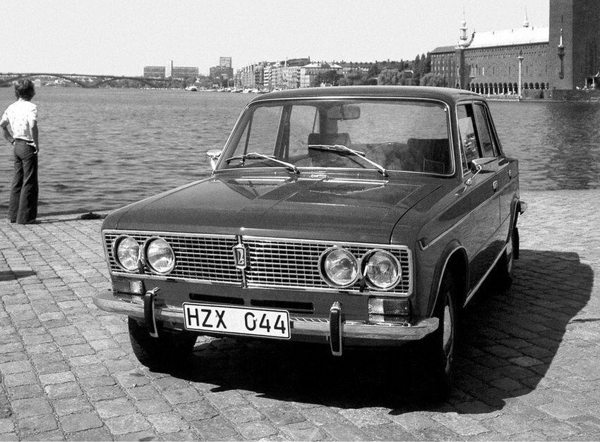 В 1966 году Советский Союз подписал соглашение с итальянской компанией Fiat о постройке в городе Ставрополе, который был переименован в честь итальянского коммуниста Пальмиро Тольятти, завода,...-2