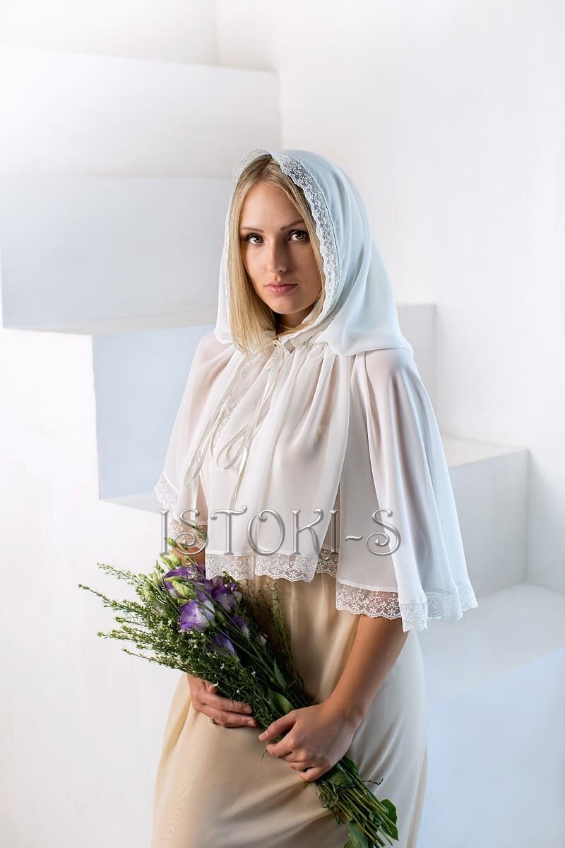 Платок молочного цвета Carolina в храм