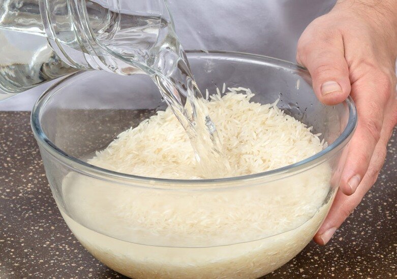 Лакма способ приготовления. Рис замоченный в воде. Способ приготовления шахламы. Перечислите, какими способами можно готовить рис для фарша.. Лук замоченный в воде