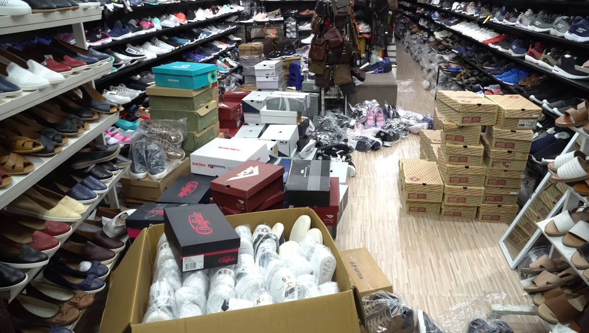 смена началась покупатели пришли и увидели...