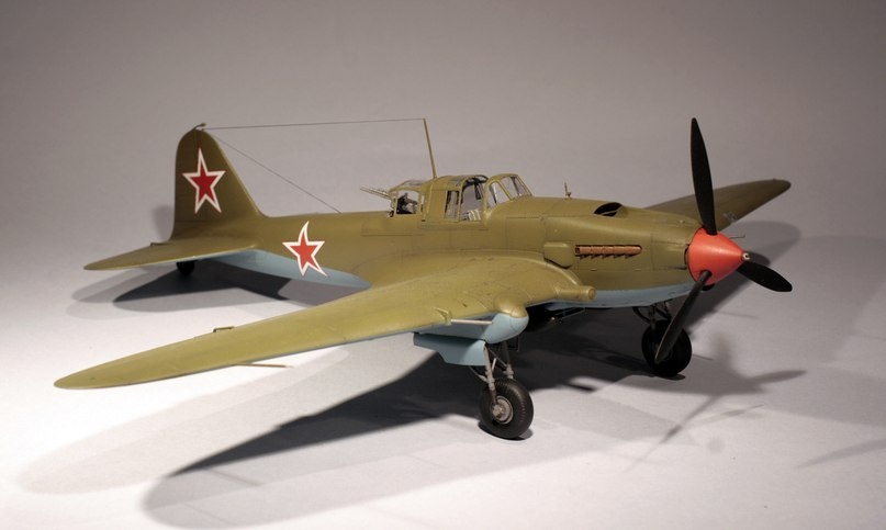 Ил-2 от Тамии в масштабе 1/48 собранный за три дня работы по вечерам