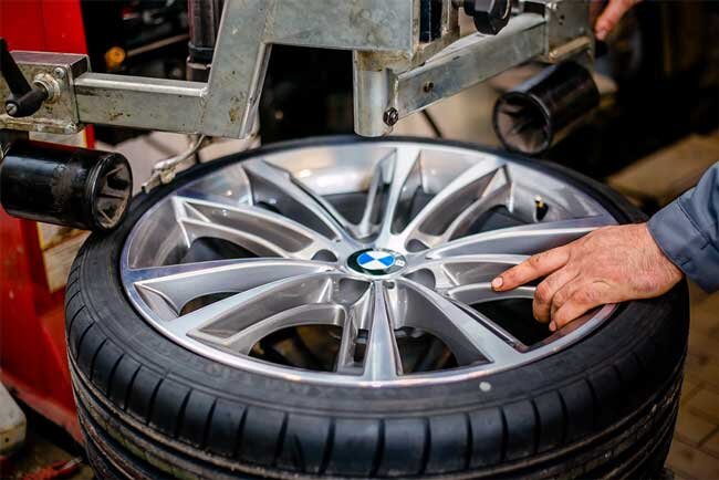 Шиномонтаж своими руками. The tire itself. Homemade.