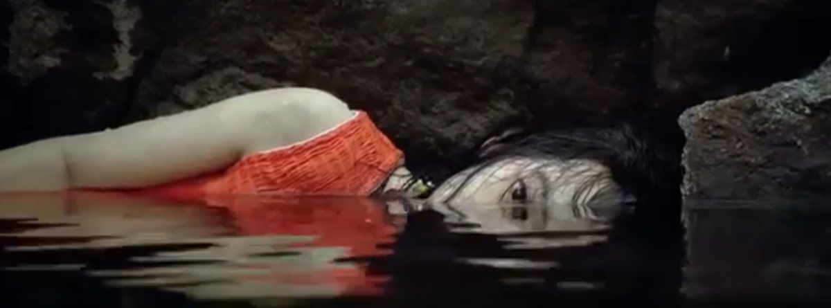 Кадр из фильма «Сочувствие госпоже месть» Пак Чхан-ука.