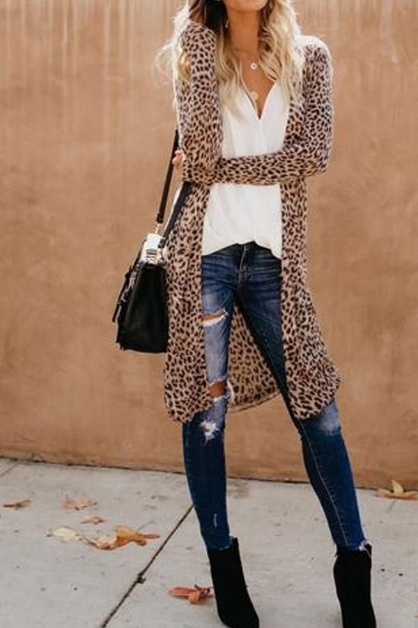 Леопардовый принт, эффектно смотрится и с джинсами тоже.