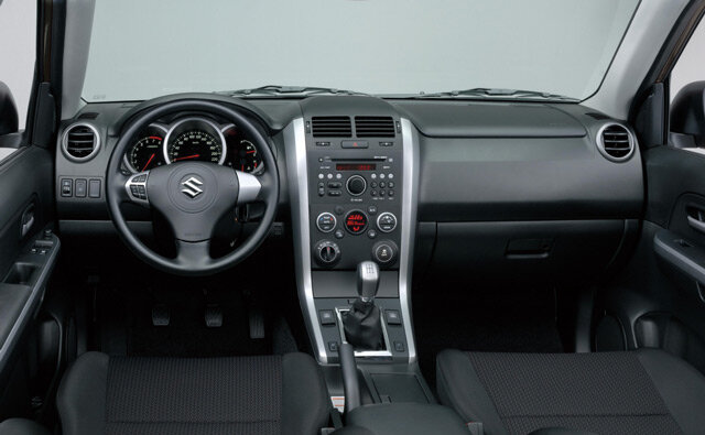 https://rating-avto.ru/wp-content/uploads/2015/02/suzuki-grand-vitara-salon.jpg
