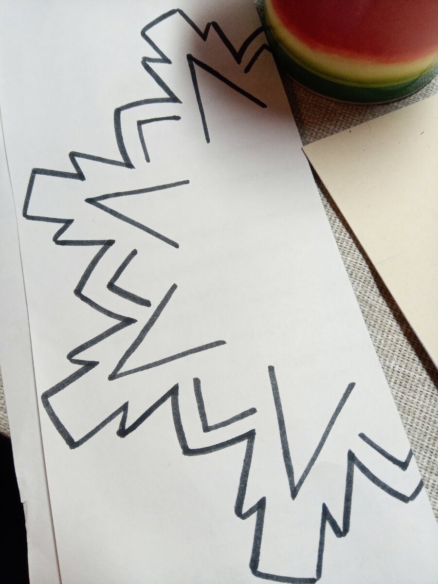 Половинка выкройки.