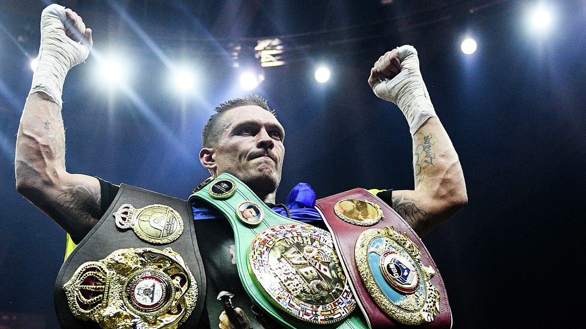 Украинский профессиональный боксер - Александр Усик