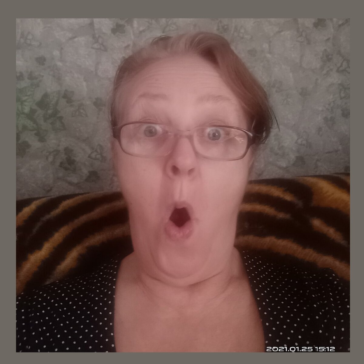 Это я, когда сую свой нос не в своё дело!