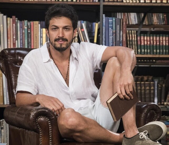 Ромуло Эстрела сыграл более 23 ролей в бразильских сериалах