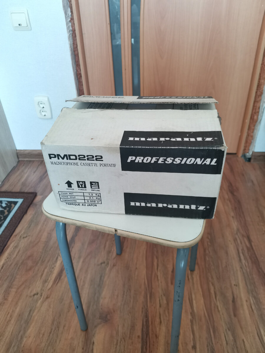 Упаковочная коробка профессионального кассетного магнитофона Marantz PMD-222