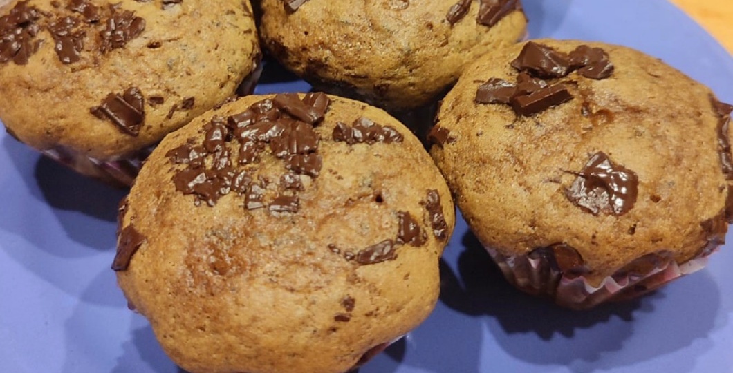 Маффины с шоколадной крошкой. Получаются воздушными и невероятно вкусными