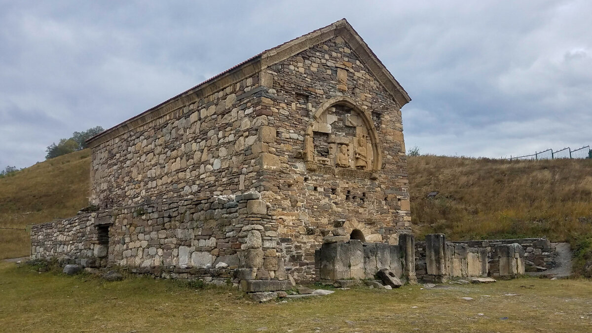 Тот самый храм Тхаба-Ерды