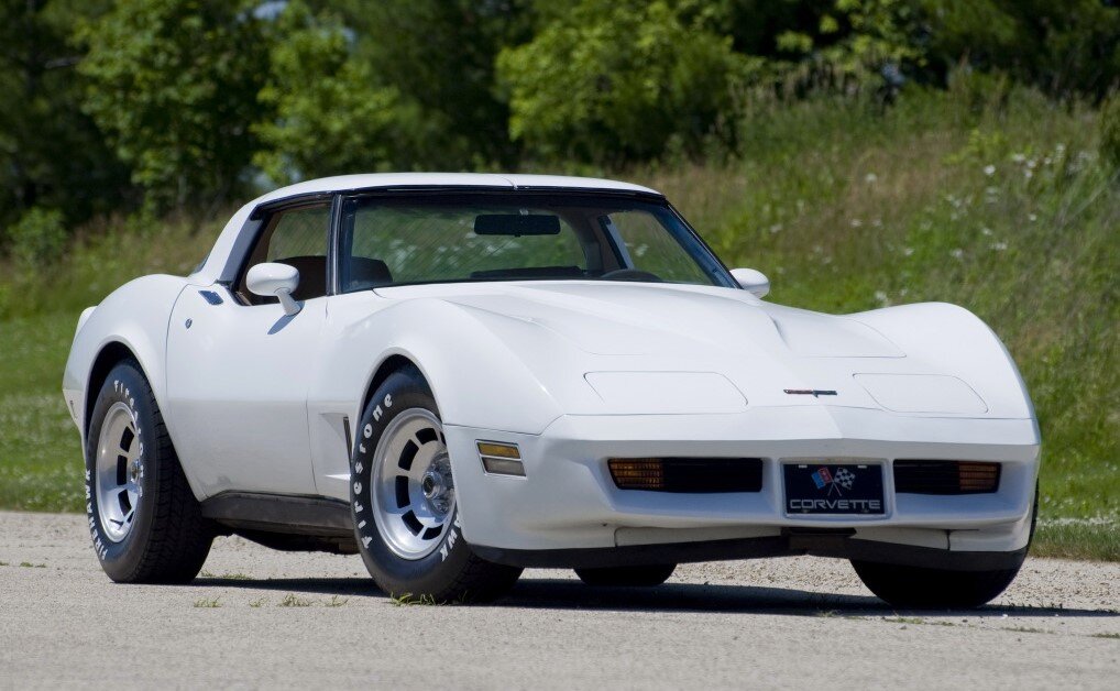 Chevrolet-Corvette C3 Stingray Coupe (1980-82).